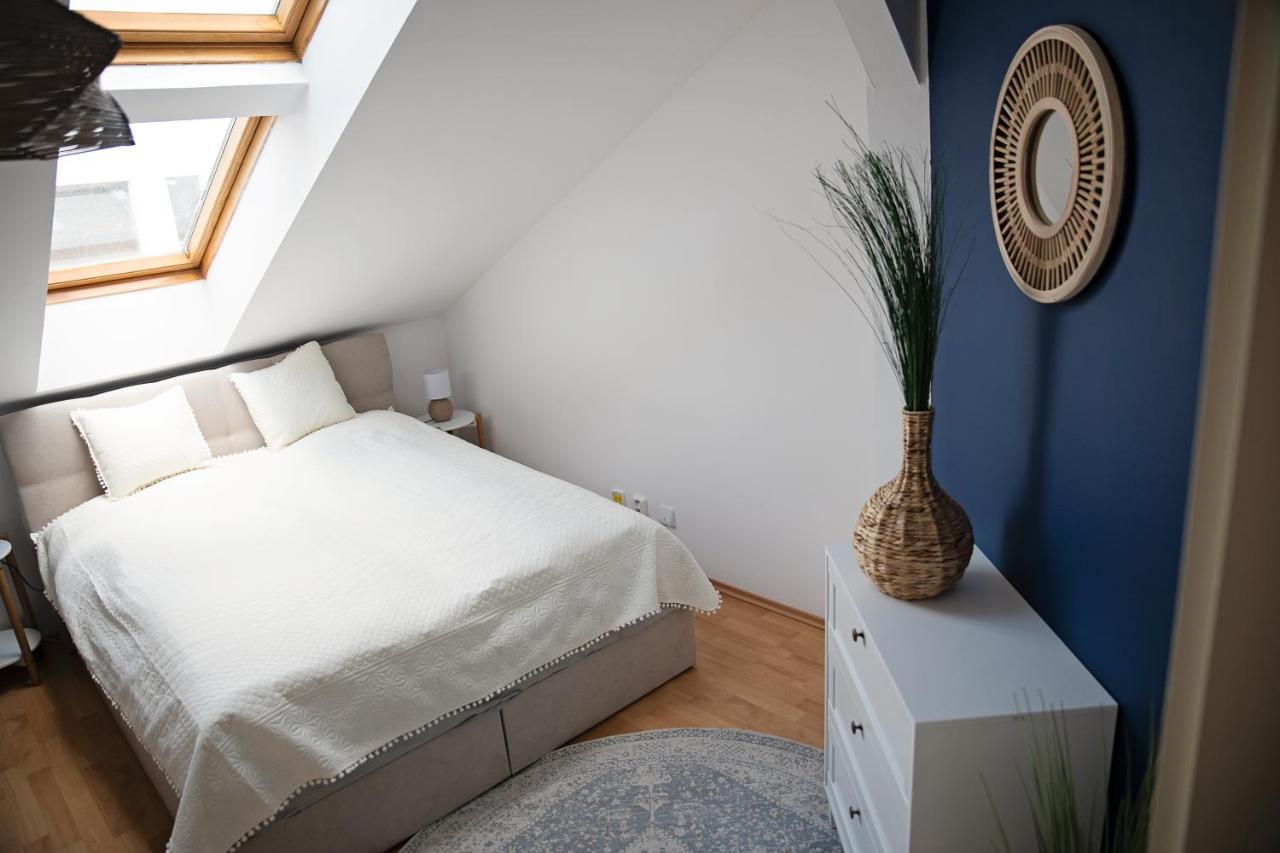 Cozy Modern Apartment In The Old Town - Hlavna Street Кошице Екстер'єр фото